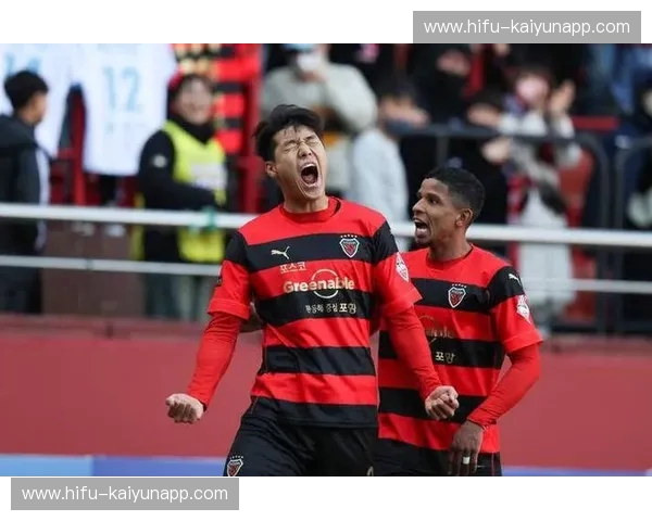 绿茵豪门的尊严与“疯子”足球的博弈:全北现代vs光州FC,一场超越胜负的宿命对决 绿茵豪门的尊严与“疯子”足球的博弈:全北现代vs光州FC,一场超越胜负的宿命对决